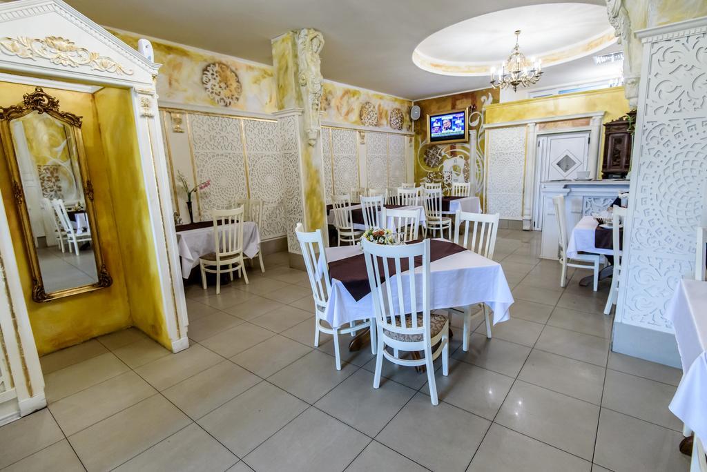 Pensiunea Paradis Ramnicu Valcea Ngoại thất bức ảnh