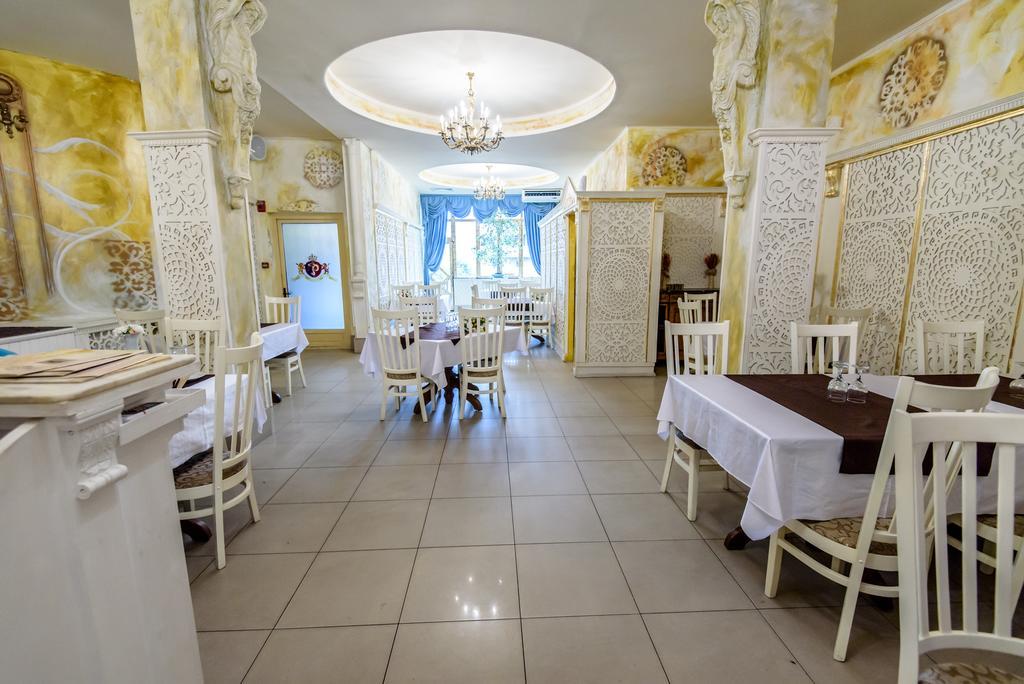 Pensiunea Paradis Ramnicu Valcea Ngoại thất bức ảnh